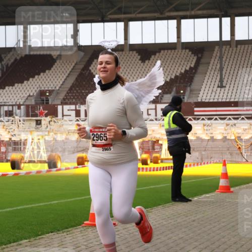 08.12.2024 - St. Pauli X-Mass-Run No. 14 Yannick Fuchs http://msf.ph/oto/7479140 08.12.2024 10:02:11 Ziel 588, 838, 1784, 2780, 2817, 2965, 3093, 3255, 3304 meine-sportfotos.de
