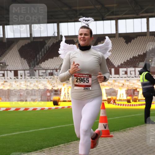 08.12.2024 - St. Pauli X-Mass-Run No. 14 Yannick Fuchs http://msf.ph/oto/7479154 08.12.2024 10:02:11 Ziel 588, 838, 1784, 2780, 2817, 2965, 3093, 3255, 3304 meine-sportfotos.de