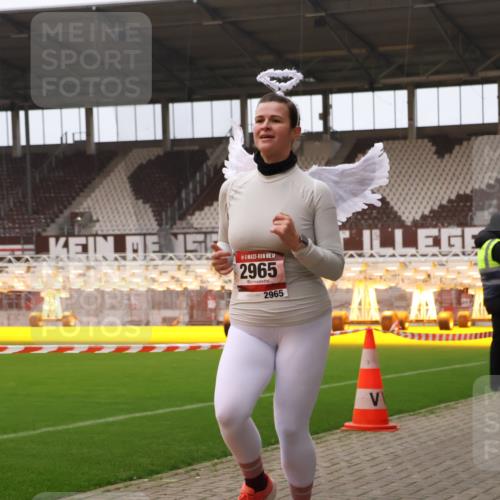 08.12.2024 - St. Pauli X-Mass-Run No. 14 Yannick Fuchs http://msf.ph/oto/7479162 08.12.2024 10:02:12 Ziel 588, 838, 1784, 2780, 2817, 2965, 3255, 3304 meine-sportfotos.de