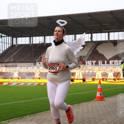 08.12.2024 - St. Pauli X-Mass-Run No. 14 Yannick Fuchs http://msf.ph/oto/7479172 08.12.2024 10:02:12 Ziel 588, 838, 1784, 2780, 2817, 2965, 3255, 3304 meine-sportfotos.de