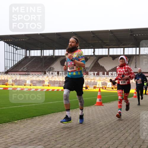08.12.2024 - St. Pauli X-Mass-Run No. 14 Yannick Fuchs http://msf.ph/oto/7479307 08.12.2024 10:02:22 Ziel 479, 588, 838, 2780, 3255 meine-sportfotos.de