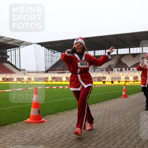 08.12.2024 - St. Pauli X-Mass-Run No. 14 Yannick Fuchs http://msf.ph/oto/7479572 08.12.2024 10:02:40 Ziel 187, 479, 604, 609, 1018, 1275, 2211, 2334, 2371, 2426, 2898, 3104, 3105 meine-sportfotos.de