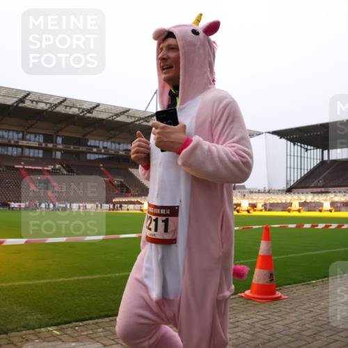 08.12.2024 - St. Pauli X-Mass-Run No. 14 Yannick Fuchs http://msf.ph/oto/7479762 08.12.2024 10:02:45 Ziel 187, 345, 349, 604, 609, 1018, 1275, 2211, 2334, 2371, 2426, 2898, 3104, 3105 meine-sportfotos.de
