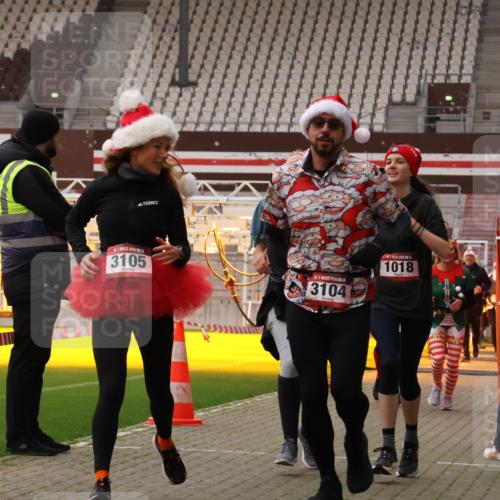 08.12.2024 - St. Pauli X-Mass-Run No. 14 Yannick Fuchs http://msf.ph/oto/7479798 08.12.2024 10:02:50 Ziel 187, 345, 349, 604, 609, 613, 630, 1018, 1275, 2211, 2334, 2371, 2426, 2898, 3104, 3105 meine-sportfotos.de