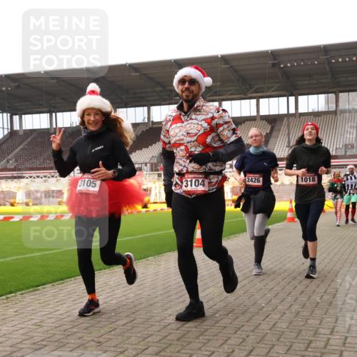 08.12.2024 - St. Pauli X-Mass-Run No. 14 Yannick Fuchs http://msf.ph/oto/7479857 08.12.2024 10:02:52 Ziel 187, 345, 349, 613, 630, 1018, 1275, 2211, 2334, 2371, 2426, 2898, 3104, 3105 meine-sportfotos.de