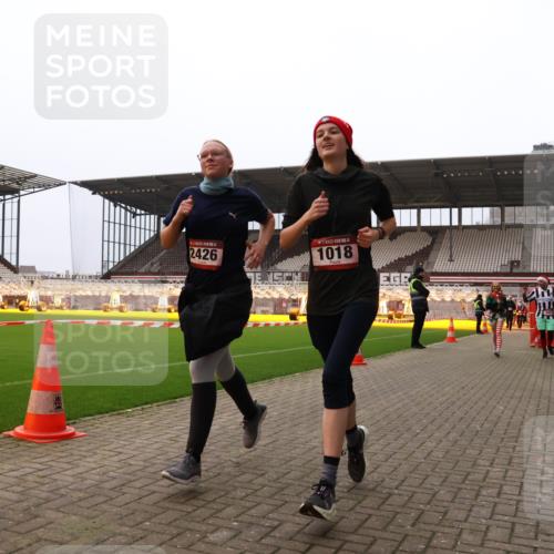 08.12.2024 - St. Pauli X-Mass-Run No. 14 Yannick Fuchs http://msf.ph/oto/7479894 08.12.2024 10:02:54 Ziel 345, 349, 613, 630, 1018, 1219, 1275, 1958, 2211, 2213, 2426, 2898, 3039, 3104, 3105 meine-sportfotos.de