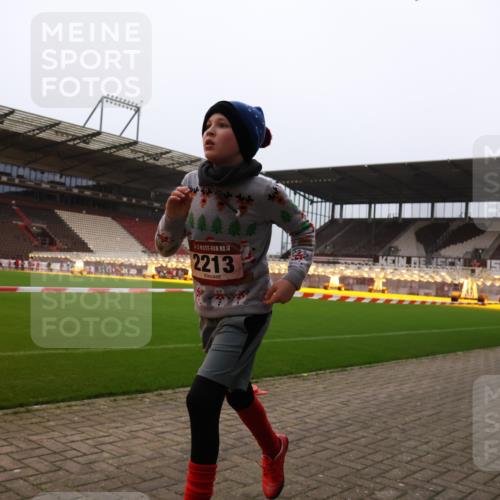 08.12.2024 - St. Pauli X-Mass-Run No. 14 Yannick Fuchs http://msf.ph/oto/7480219 08.12.2024 10:03:10 Ziel 253, 406, 613, 630, 809, 1219, 1385, 1958, 2213, 2265, 3039 meine-sportfotos.de