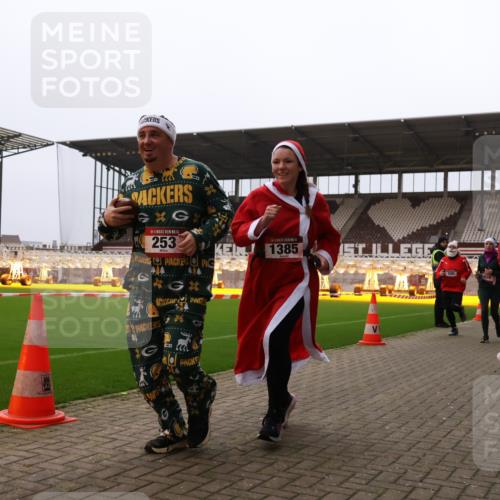 08.12.2024 - St. Pauli X-Mass-Run No. 14 Yannick Fuchs http://msf.ph/oto/7480352 08.12.2024 10:03:18 Ziel 253, 406, 809, 1219, 1385, 1958, 2213, 2265, 2822, 3039 meine-sportfotos.de