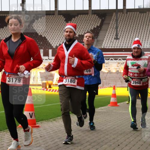 08.12.2024 - St. Pauli X-Mass-Run No. 14 Yannick Fuchs http://msf.ph/oto/7480737 08.12.2024 10:03:58 Ziel 330, 624, 815, 1565, 1678, 1788, 1870, 2094, 2219, 2759, 2819, 2848, 2933, 2948, 2955, 3062, 3063, 3071, 3082, 3169, 3179, 3180 meine-sportfotos.de