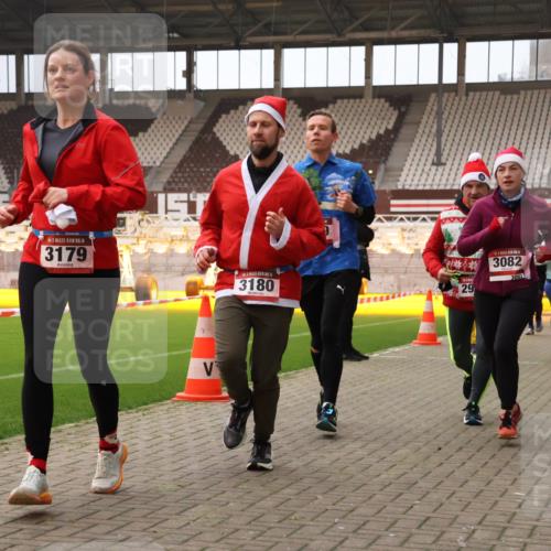 08.12.2024 - St. Pauli X-Mass-Run No. 14 Yannick Fuchs http://msf.ph/oto/7480749 08.12.2024 10:03:58 Ziel 330, 624, 815, 1565, 1678, 1788, 1870, 2094, 2219, 2759, 2819, 2848, 2933, 2948, 2955, 3062, 3063, 3071, 3082, 3169, 3179, 3180 meine-sportfotos.de