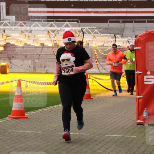 08.12.2024 - St. Pauli X-Mass-Run No. 14 Yannick Fuchs http://msf.ph/oto/7480908 08.12.2024 10:04:17 Ziel 31, 89, 791, 815, 1421, 1788, 1870, 2380, 2382, 2383, 2604, 2933, 3008 meine-sportfotos.de