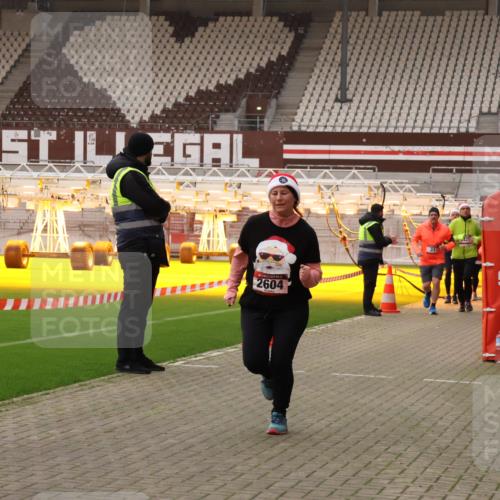 08.12.2024 - St. Pauli X-Mass-Run No. 14 Yannick Fuchs http://msf.ph/oto/7480920 08.12.2024 10:04:18 Ziel 31, 89, 299, 627, 634, 791, 815, 1421, 1788, 1870, 2380, 2382, 2383, 2604, 2933, 3008 meine-sportfotos.de