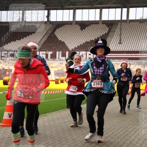 08.12.2024 - St. Pauli X-Mass-Run No. 14 Yannick Fuchs http://msf.ph/oto/7481013 08.12.2024 10:04:29 Ziel 31, 89, 172, 299, 595, 627, 634, 748, 791, 1421, 2380, 2382, 2383, 2485, 2604, 2758, 3007, 3008 meine-sportfotos.de
