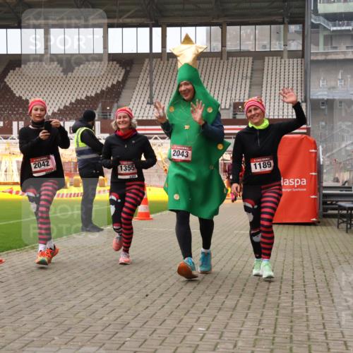 08.12.2024 - St. Pauli X-Mass-Run No. 14 Yannick Fuchs http://msf.ph/oto/7481399 08.12.2024 10:04:56 Ziel 76, 1021, 1067, 1189, 1355, 2013, 2042, 2043, 2937 meine-sportfotos.de