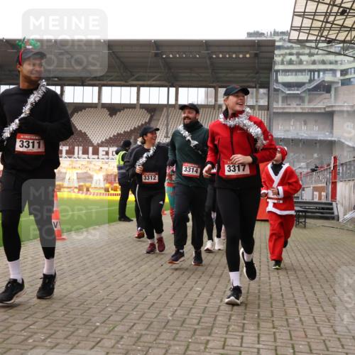 08.12.2024 - St. Pauli X-Mass-Run No. 14 Yannick Fuchs http://msf.ph/oto/7481696 08.12.2024 10:05:15 Ziel 24, 273, 312, 1021, 1067, 1959, 2013, 2015, 2031, 2165, 2836, 2889, 2890, 2903, 2904, 3077, 3310, 3311, 3312, 3313, 3314, 3315, 3316, 3317, 3318 meine-sportfotos.de