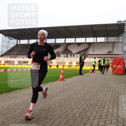 08.12.2024 - St. Pauli X-Mass-Run No. 14 Yannick Fuchs http://msf.ph/oto/7481817 08.12.2024 10:05:22 Ziel 24, 126, 273, 312, 620, 949, 1959, 2015, 2031, 2146, 2165, 2836, 2889, 2890, 2903, 2904, 3077, 3310, 3311, 3312, 3313, 3314, 3315, 3316, 3317, 3318 meine-sportfotos.de