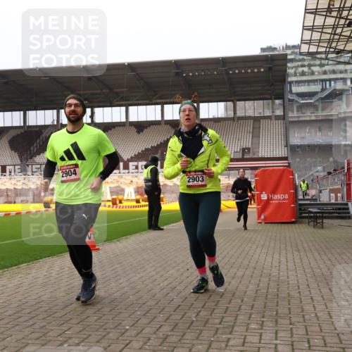 08.12.2024 - St. Pauli X-Mass-Run No. 14 Yannick Fuchs http://msf.ph/oto/7481893 08.12.2024 10:05:28 Ziel 126, 273, 312, 620, 949, 1959, 2031, 2056, 2080, 2146, 2165, 2866, 2889, 2890, 2903, 2904, 3310, 3311, 3312, 3314, 3315, 3316, 3339 meine-sportfotos.de