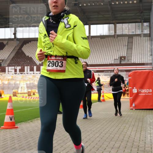 08.12.2024 - St. Pauli X-Mass-Run No. 14 Yannick Fuchs http://msf.ph/oto/7481904 08.12.2024 10:05:29 Ziel 126, 273, 312, 620, 949, 1959, 2031, 2056, 2080, 2146, 2165, 2866, 2889, 2890, 2903, 2904, 3310, 3311, 3312, 3314, 3316, 3339 meine-sportfotos.de