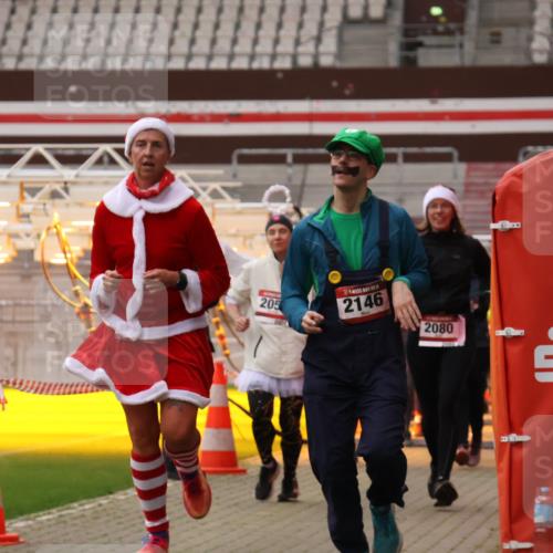 08.12.2024 - St. Pauli X-Mass-Run No. 14 Yannick Fuchs http://msf.ph/oto/7481938 08.12.2024 10:05:33 Ziel 126, 620, 949, 1957, 2031, 2056, 2080, 2146, 2864, 2866, 2889, 2890, 2903, 2904, 3339 meine-sportfotos.de