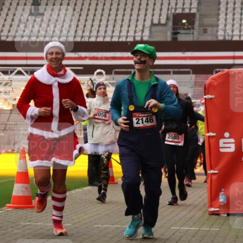 08.12.2024 - St. Pauli X-Mass-Run No. 14 Yannick Fuchs http://msf.ph/oto/7481950 08.12.2024 10:05:35 Ziel 126, 620, 949, 1178, 1957, 2031, 2056, 2080, 2146, 2864, 2866, 2889, 2890, 2903, 2904, 3339 meine-sportfotos.de