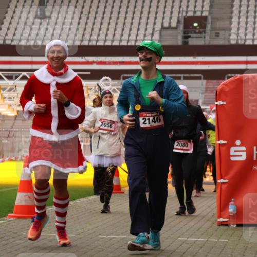 08.12.2024 - St. Pauli X-Mass-Run No. 14 Yannick Fuchs http://msf.ph/oto/7481953 08.12.2024 10:05:35 Ziel 126, 620, 949, 1178, 1957, 2031, 2056, 2080, 2146, 2864, 2866, 2889, 2890, 2903, 2904, 3339 meine-sportfotos.de