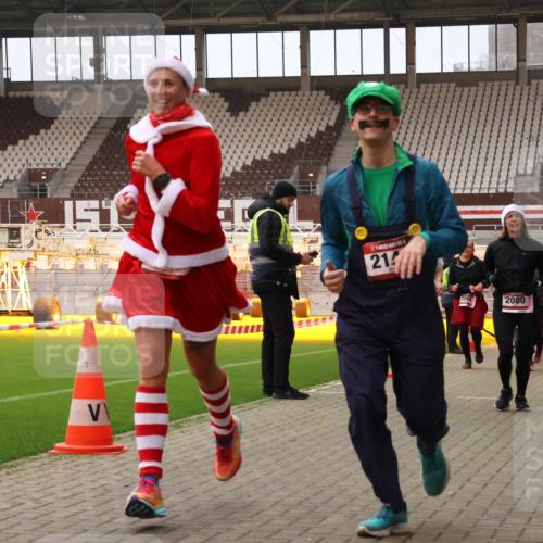 08.12.2024 - St. Pauli X-Mass-Run No. 14 Yannick Fuchs http://msf.ph/oto/7482003 08.12.2024 10:05:37 Ziel 126, 620, 751, 949, 1178, 1605, 1643, 1650, 1957, 2056, 2080, 2146, 2864, 2866, 2889, 2890, 2903, 2904, 3114, 3302, 3339 meine-sportfotos.de