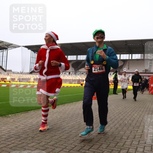 08.12.2024 - St. Pauli X-Mass-Run No. 14 Yannick Fuchs http://msf.ph/oto/7482039 08.12.2024 10:05:38 Ziel 126, 620, 751, 932, 949, 1178, 1605, 1643, 1650, 1957, 2056, 2077, 2080, 2146, 2603, 2864, 2866, 2903, 2904, 3114, 3302, 3339 meine-sportfotos.de