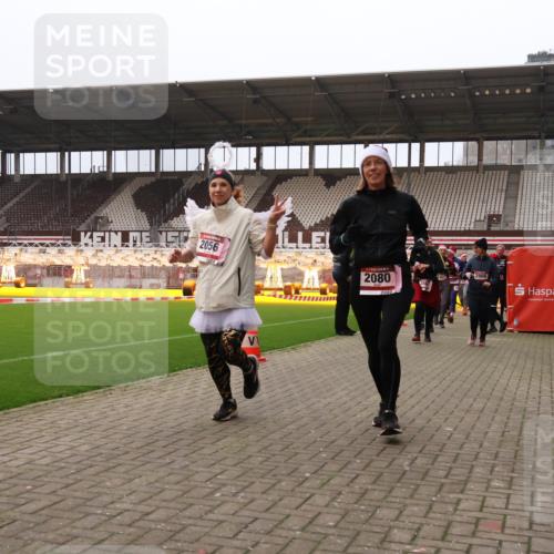 08.12.2024 - St. Pauli X-Mass-Run No. 14 Yannick Fuchs http://msf.ph/oto/7482068 08.12.2024 10:05:40 Ziel 126, 620, 751, 932, 949, 1178, 1605, 1643, 1650, 1957, 2056, 2077, 2080, 2146, 2306, 2308, 2344, 2435, 2603, 2864, 2866, 2908, 3114, 3302, 3339 meine-sportfotos.de