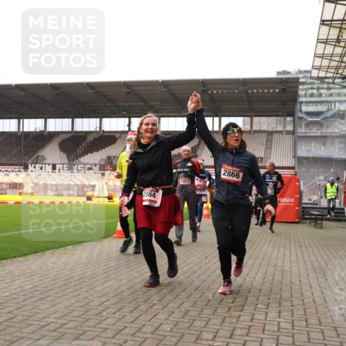08.12.2024 - St. Pauli X-Mass-Run No. 14 Yannick Fuchs http://msf.ph/oto/7482177 08.12.2024 10:05:44 Ziel 126, 751, 932, 1178, 1605, 1643, 1650, 1957, 2056, 2077, 2080, 2146, 2306, 2308, 2344, 2435, 2603, 2864, 2866, 2908, 3114, 3118, 3302, 3339 meine-sportfotos.de