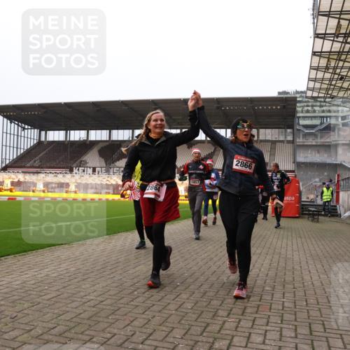 08.12.2024 - St. Pauli X-Mass-Run No. 14 Yannick Fuchs http://msf.ph/oto/7482190 08.12.2024 10:05:44 Ziel 126, 751, 932, 1178, 1605, 1643, 1650, 1957, 2056, 2077, 2080, 2146, 2306, 2308, 2344, 2435, 2603, 2864, 2866, 2908, 3114, 3118, 3302, 3339 meine-sportfotos.de