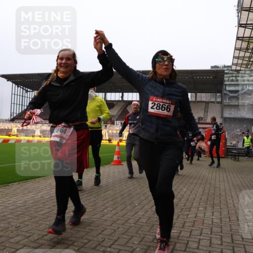 08.12.2024 - St. Pauli X-Mass-Run No. 14 Yannick Fuchs http://msf.ph/oto/7482209 08.12.2024 10:05:45 Ziel 126, 751, 932, 1178, 1605, 1643, 1650, 1957, 2056, 2077, 2080, 2146, 2306, 2308, 2344, 2435, 2603, 2864, 2866, 2908, 3114, 3115, 3118, 3302, 3339 meine-sportfotos.de