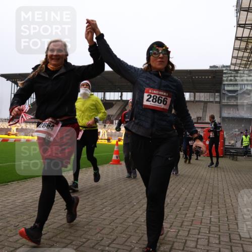 08.12.2024 - St. Pauli X-Mass-Run No. 14 Yannick Fuchs http://msf.ph/oto/7482213 08.12.2024 10:05:45 Ziel 126, 751, 932, 1178, 1605, 1643, 1650, 1957, 2056, 2077, 2080, 2146, 2306, 2308, 2344, 2435, 2603, 2864, 2866, 2908, 3114, 3115, 3118, 3302, 3339 meine-sportfotos.de