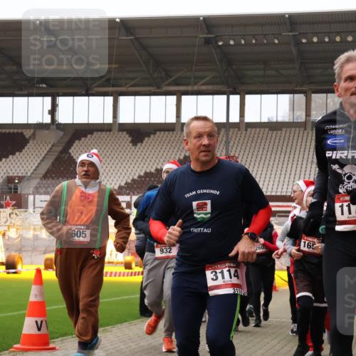 08.12.2024 - St. Pauli X-Mass-Run No. 14 Yannick Fuchs http://msf.ph/oto/7482266 08.12.2024 10:05:47 Ziel 126, 751, 932, 1178, 1605, 1643, 1650, 1957, 2056, 2077, 2080, 2146, 2306, 2308, 2344, 2435, 2603, 2864, 2866, 2908, 3114, 3115, 3118, 3184, 3302, 3339 meine-sportfotos.de