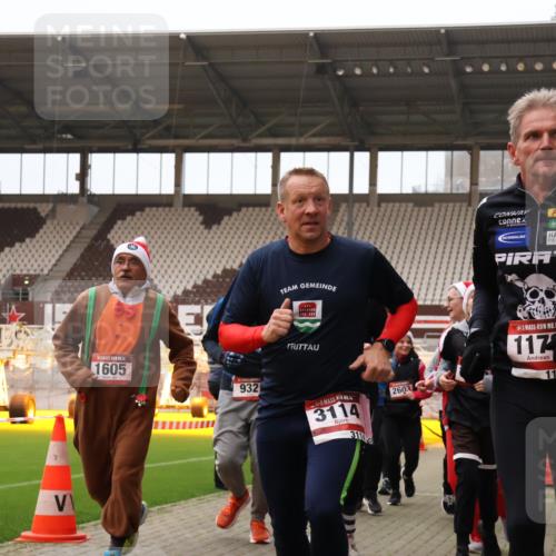 08.12.2024 - St. Pauli X-Mass-Run No. 14 Yannick Fuchs http://msf.ph/oto/7482269 08.12.2024 10:05:47 Ziel 126, 751, 932, 1178, 1605, 1643, 1650, 1957, 2056, 2077, 2080, 2146, 2306, 2308, 2344, 2435, 2603, 2864, 2866, 2908, 3114, 3115, 3118, 3184, 3302, 3339 meine-sportfotos.de