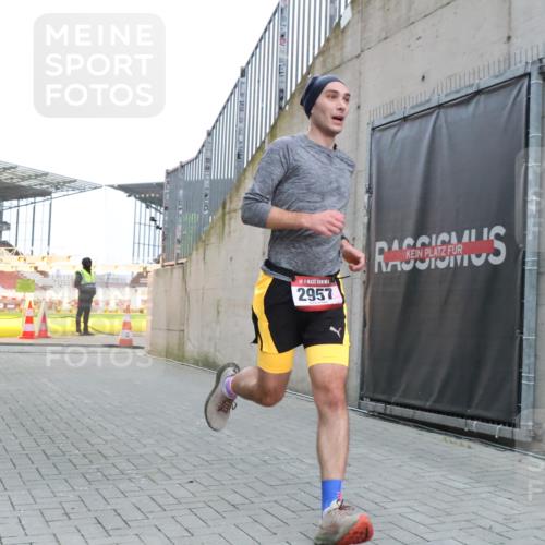 08.12.2024 - St. Pauli X-Mass-Run No. 14 H.Heesch http://msf.ph/oto/7487384 08.12.2024 09:50:54 Ziel 2957, 3164, 2957 meine-sportfotos.de