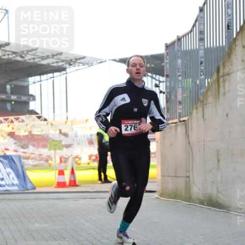 08.12.2024 - St. Pauli X-Mass-Run No. 14 H.Heesch http://msf.ph/oto/7487693 08.12.2024 09:52:13 Ziel 918, 2763, 3285, 36, 918, 2763 meine-sportfotos.de