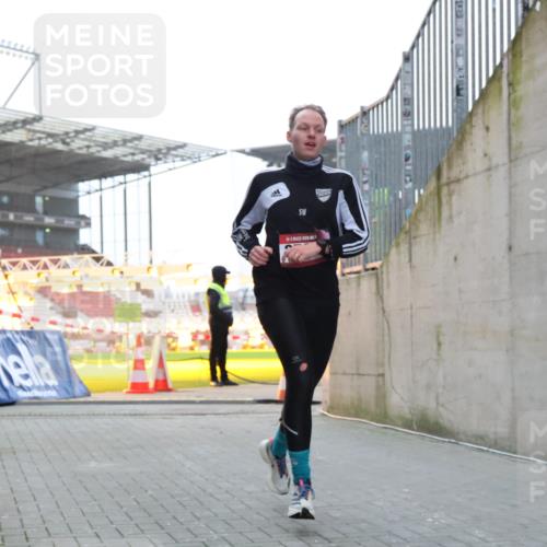 08.12.2024 - St. Pauli X-Mass-Run No. 14 H.Heesch http://msf.ph/oto/7487701 08.12.2024 09:52:13 Ziel 918, 2763, 3285, 36, 918, 2763 meine-sportfotos.de