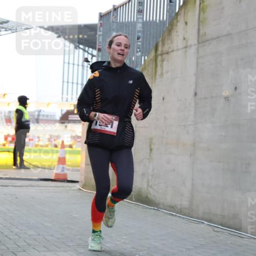 08.12.2024 - St. Pauli X-Mass-Run No. 14 H.Heesch http://msf.ph/oto/7487843 08.12.2024 09:52:32 Ziel 36, 44, 1921, 1921 meine-sportfotos.de