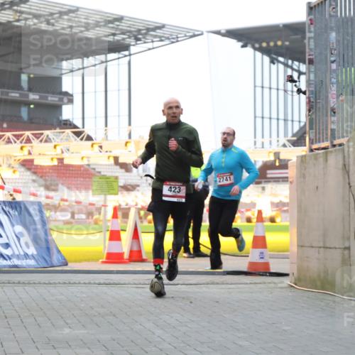 08.12.2024 - St. Pauli X-Mass-Run No. 14 H.Heesch http://msf.ph/oto/7487966 08.12.2024 09:52:46 Ziel 1921, 2832, 423, 2741, 3305 meine-sportfotos.de