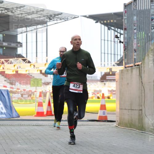 08.12.2024 - St. Pauli X-Mass-Run No. 14 H.Heesch http://msf.ph/oto/7487976 08.12.2024 09:52:47 Ziel 2832, 423, 2741, 3305 meine-sportfotos.de
