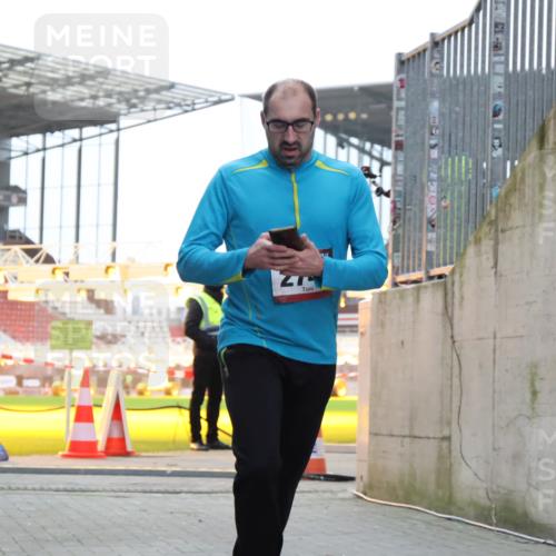 08.12.2024 - St. Pauli X-Mass-Run No. 14 H.Heesch http://msf.ph/oto/7488082 08.12.2024 09:52:49 Ziel 423, 2741, 2832, 423, 2741, 3305 meine-sportfotos.de