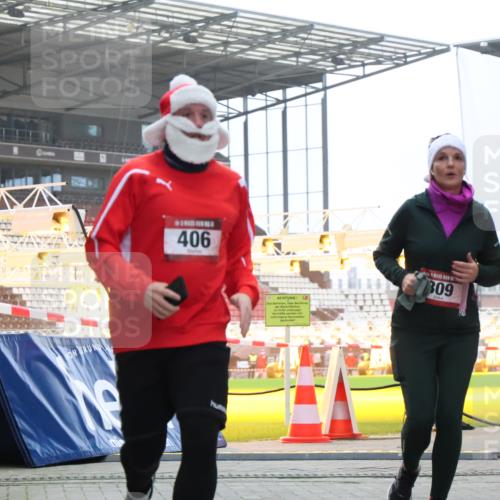 08.12.2024 - St. Pauli X-Mass-Run No. 14 H.Heesch http://msf.ph/oto/7488628 08.12.2024 10:03:33 Ziel 253, 406, 1219, 1385, 1958, 2213, 2265, 3039, 406, 809 meine-sportfotos.de