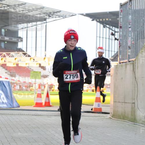 08.12.2024 - St. Pauli X-Mass-Run No. 14 H.Heesch http://msf.ph/oto/7489443 08.12.2024 10:04:03 Ziel 330, 1912, 1949, 2093, 2094, 2098, 2663, 2759, 2848, 3062, 3063, 3070, 3072, 330, 624, 1678, 2094, 2759, 2848, 2955, 3062, 3063, 3082, 3179 meine-sportfotos.de