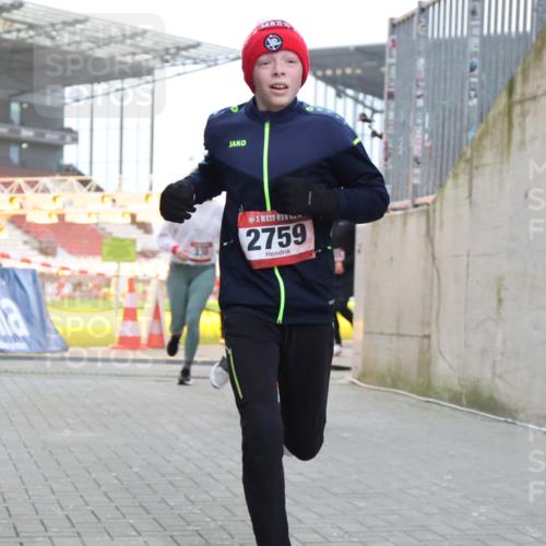 08.12.2024 - St. Pauli X-Mass-Run No. 14 H.Heesch http://msf.ph/oto/7489490 08.12.2024 10:04:03 Ziel 330, 1912, 1949, 2093, 2094, 2098, 2663, 2759, 2848, 3062, 3063, 3070, 3072, 330, 624, 1678, 2094, 2759, 2848, 2955, 3062, 3063, 3082, 3179 meine-sportfotos.de