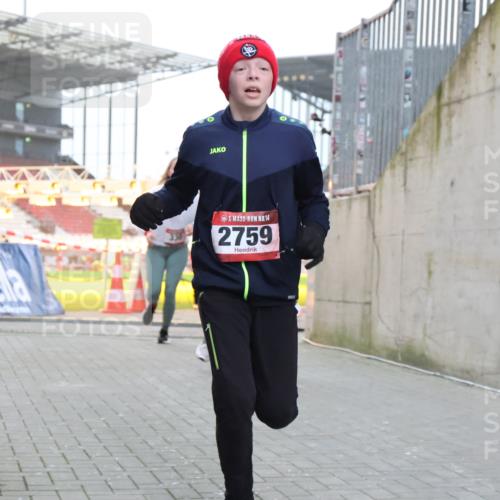 08.12.2024 - St. Pauli X-Mass-Run No. 14 H.Heesch http://msf.ph/oto/7489498 08.12.2024 10:04:03 Ziel 330, 1912, 1949, 2093, 2094, 2098, 2663, 2759, 2848, 3062, 3063, 3070, 3072, 330, 624, 1678, 2094, 2759, 2848, 2955, 3062, 3063, 3082, 3179 meine-sportfotos.de