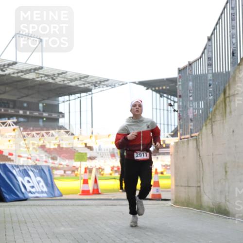 08.12.2024 - St. Pauli X-Mass-Run No. 14 H.Heesch http://msf.ph/oto/7489702 08.12.2024 09:56:03 Ziel 1946, 2911, 3094 meine-sportfotos.de