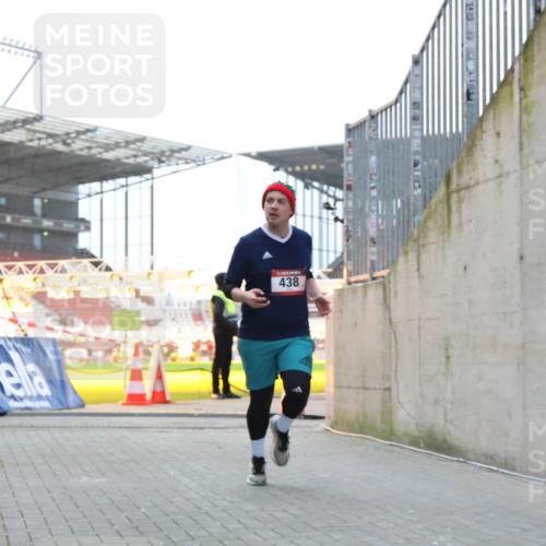08.12.2024 - St. Pauli X-Mass-Run No. 14 H.Heesch http://msf.ph/oto/7489967 08.12.2024 09:56:14 Ziel 438, 1946, 2911, 3094, 415, 438 meine-sportfotos.de