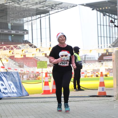 08.12.2024 - St. Pauli X-Mass-Run No. 14 H.Heesch http://msf.ph/oto/7490122 08.12.2024 10:04:31 Ziel 815, 1565, 1788, 1870, 2819, 2933, 3071, 1421, 2604 meine-sportfotos.de