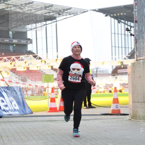 08.12.2024 - St. Pauli X-Mass-Run No. 14 H.Heesch http://msf.ph/oto/7490138 08.12.2024 10:04:31 Ziel 815, 1565, 1788, 1870, 2819, 2933, 3071, 1421, 2604 meine-sportfotos.de