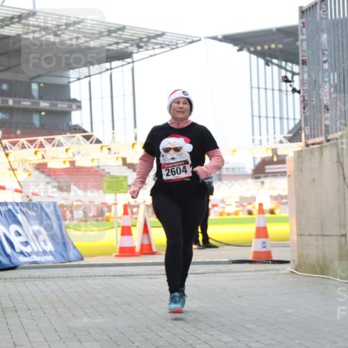 08.12.2024 - St. Pauli X-Mass-Run No. 14 H.Heesch http://msf.ph/oto/7490158 08.12.2024 10:04:31 Ziel 815, 1565, 1788, 1870, 2819, 2933, 3071, 1421, 2604 meine-sportfotos.de